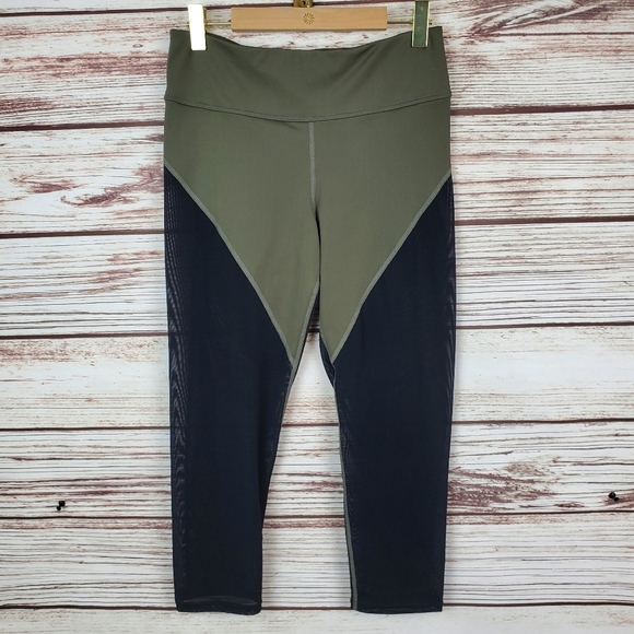 Wicked Weasel Womens Medium Sexy Reveal 742 Khaki/Green Mesh Crop Leggings  #209 - Picture 2 of 9